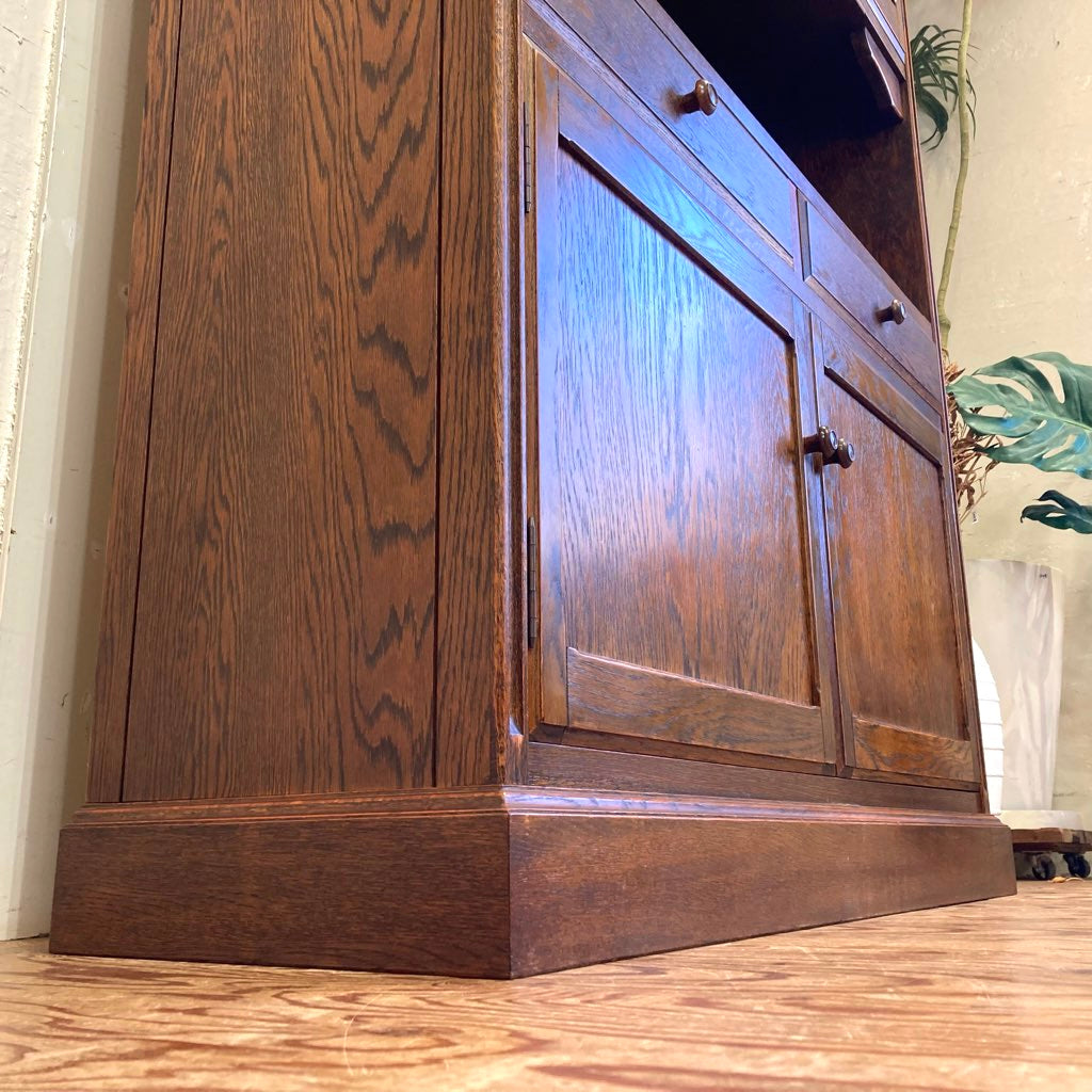 カントリーハウス 三越ブルージュ ステンドグラス扉の食器棚 カップ