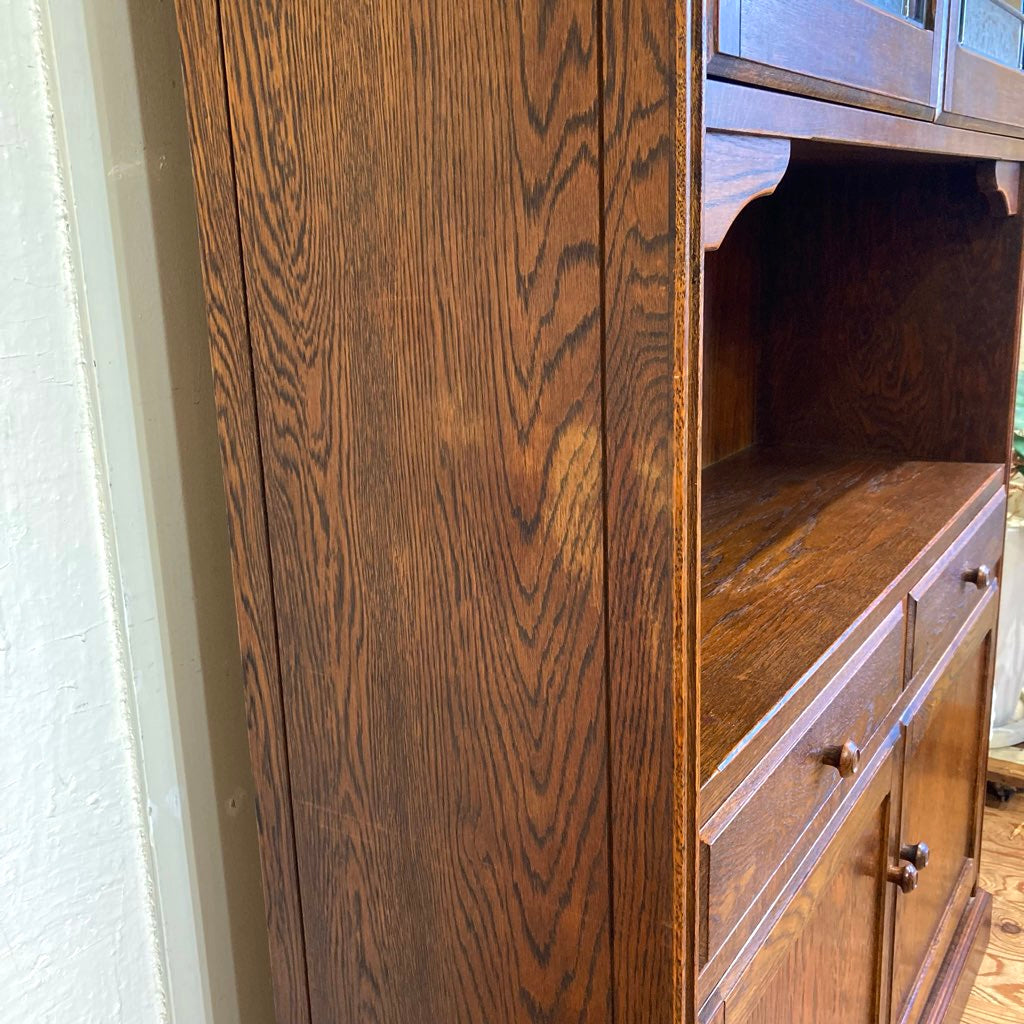 カントリーハウス 三越ブルージュ ステンドグラス扉の食器棚 カップ