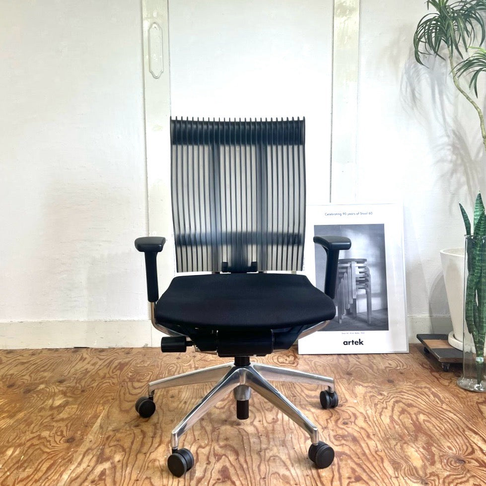 イトーキ / ITOKI スピーナチェア エラストマーバック 可動肘 アルミ脚