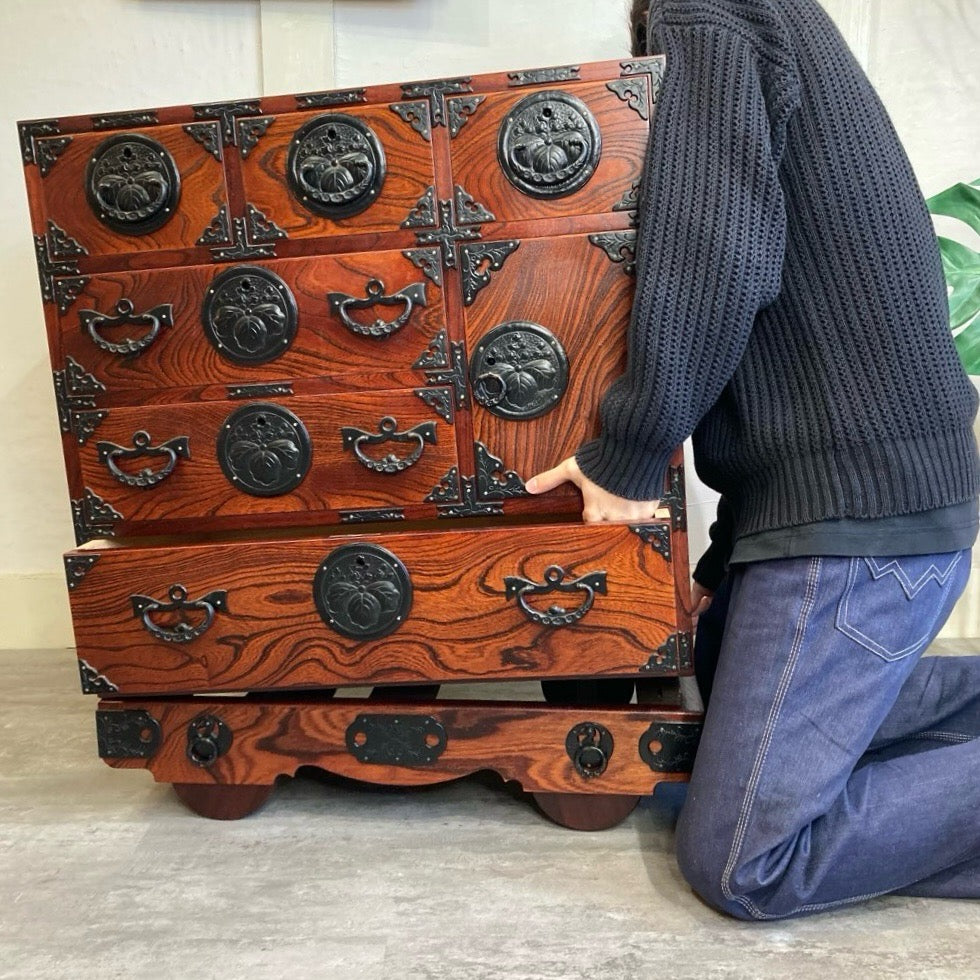 岩谷堂箪笥 車箪笥 和家具 4段 中古 日本 伝統 渋い 工芸 鍵付き