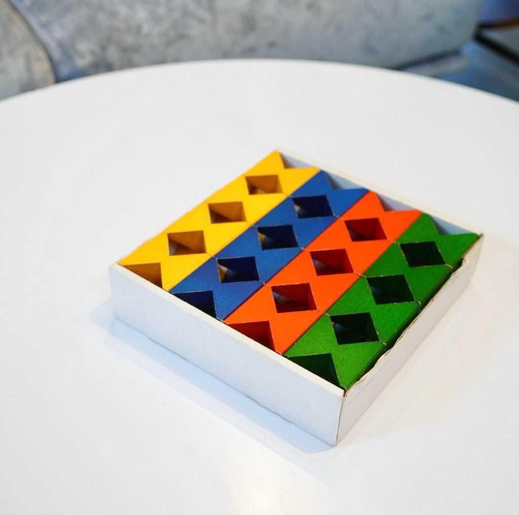 ネフ / Naef ネフスピール 積み木 おもちゃ 16ピース スイス製 木製