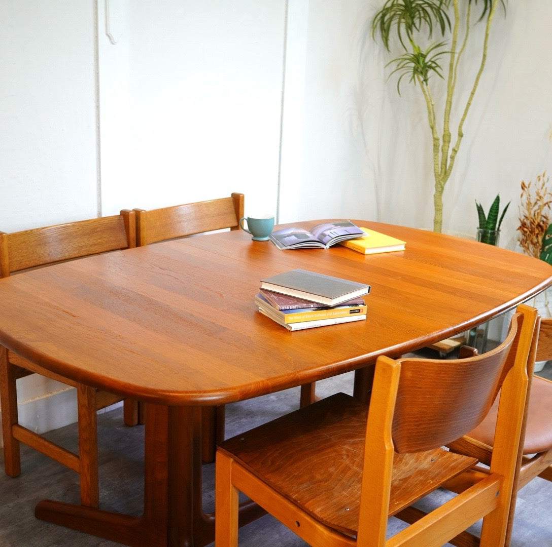 グドメ / Gudme Mobelfabrick 伸長式ダイニングテーブル チーク無垢