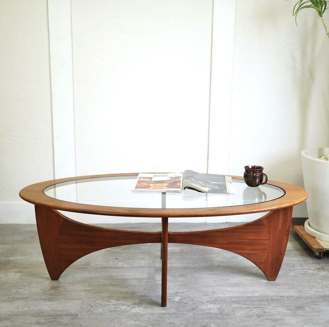 ジープラン / G-PLAN オーバル型 ガラス センターテーブル