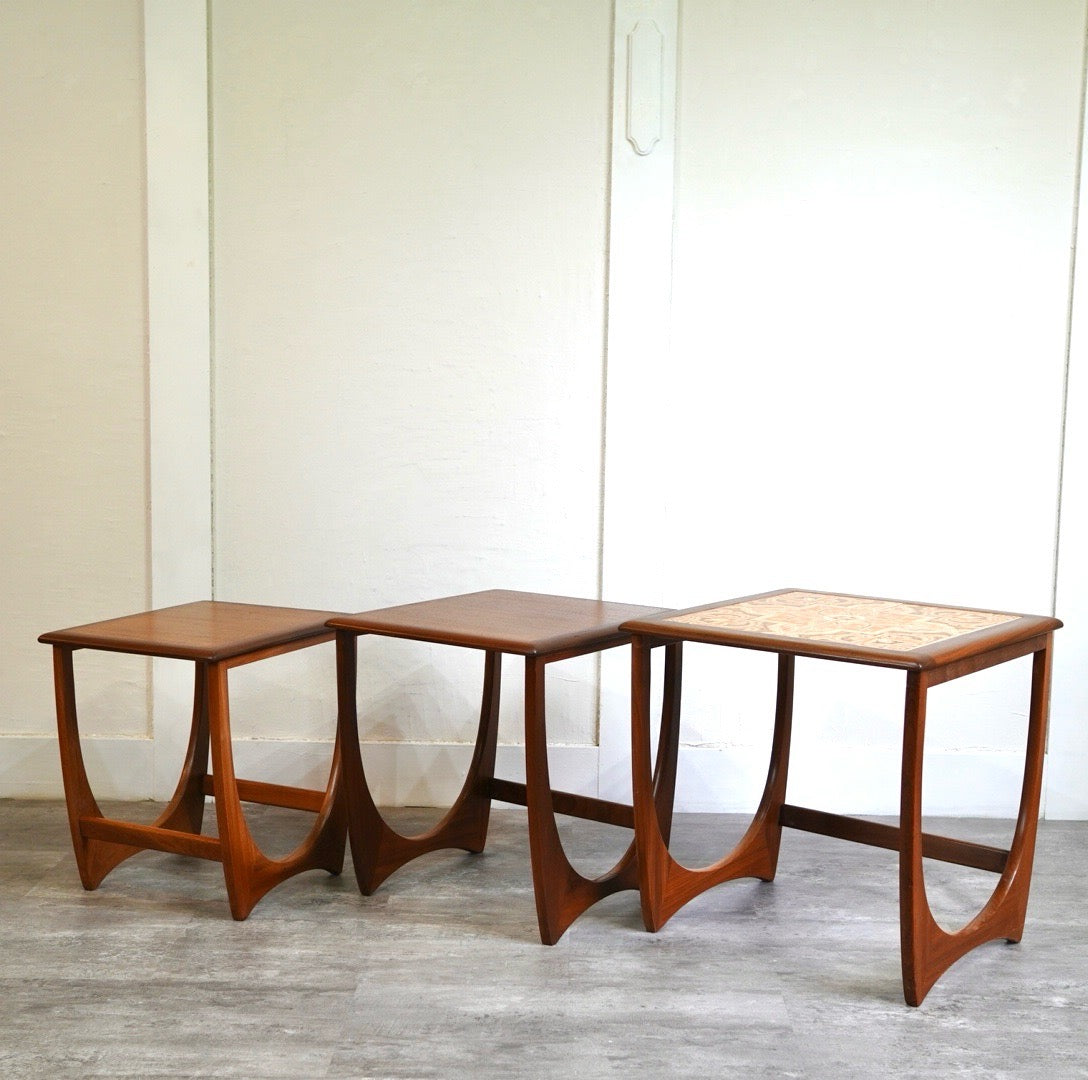 ジープラン / G-PLAN タイルトップ ネストテーブル コーヒーテーブル