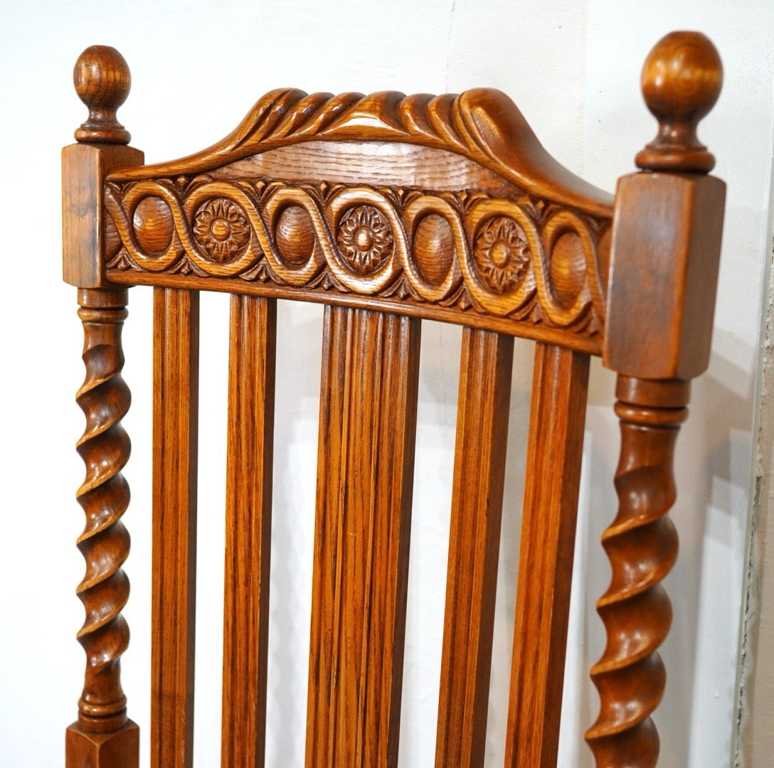 クラシックスタイル ダイニングチェア ツイストレッグ【アームレス