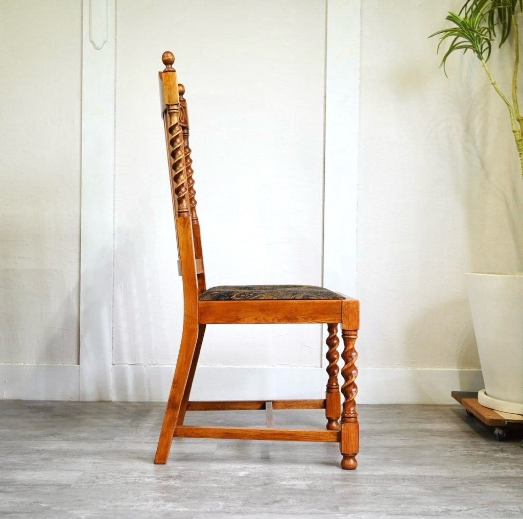 クラシックスタイル ダイニングチェア ツイストレッグ【アームレス