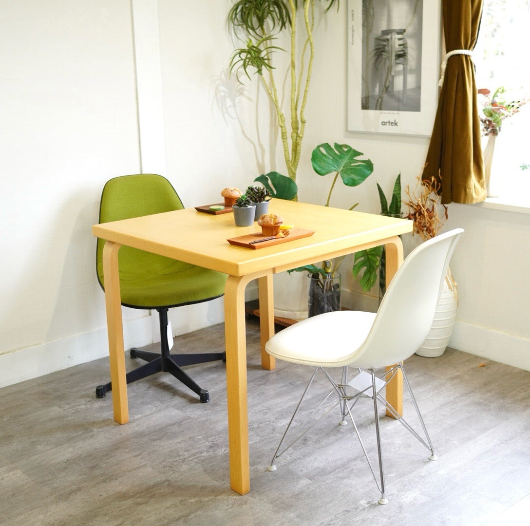 アルテック / Artek テーブル 81C アルヴァ・アアルト 中古 ダイニング