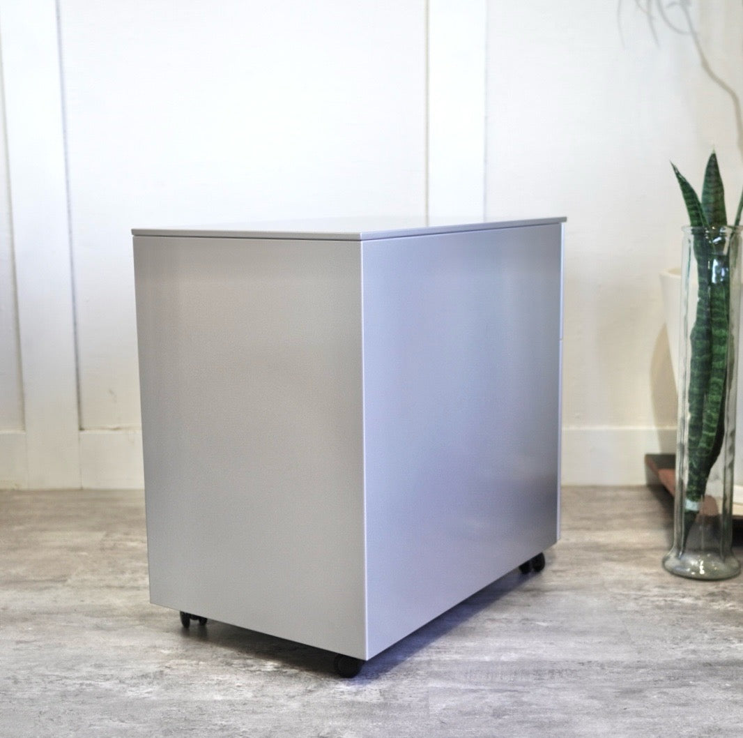 カッシーナイクスシー / Cassina ixc. AF ドロアー デスクワゴン