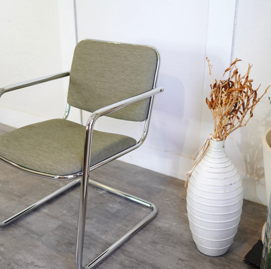 カンテレバーチェア ダイニングチェア インダストリアル モダン 中古