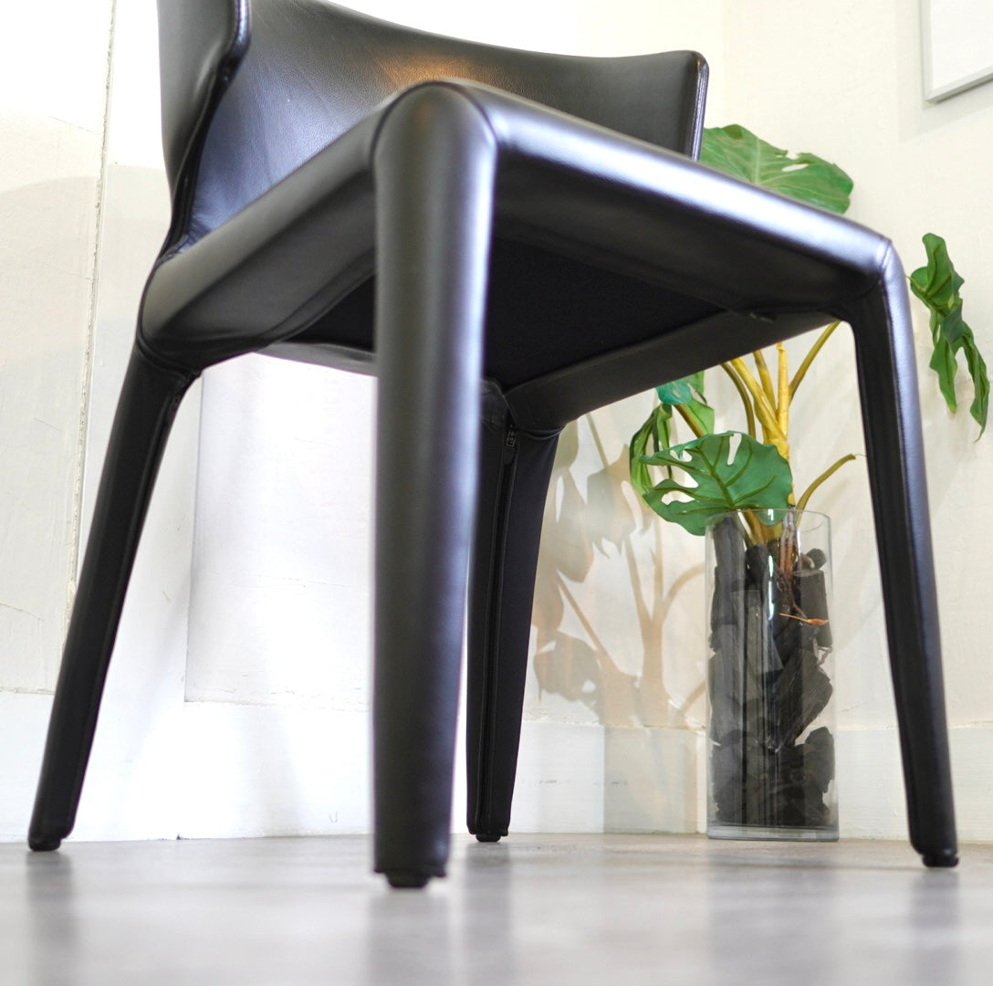 カッシーナ / Cassina 367 HOLA オラ アームチェア ブラック 中古