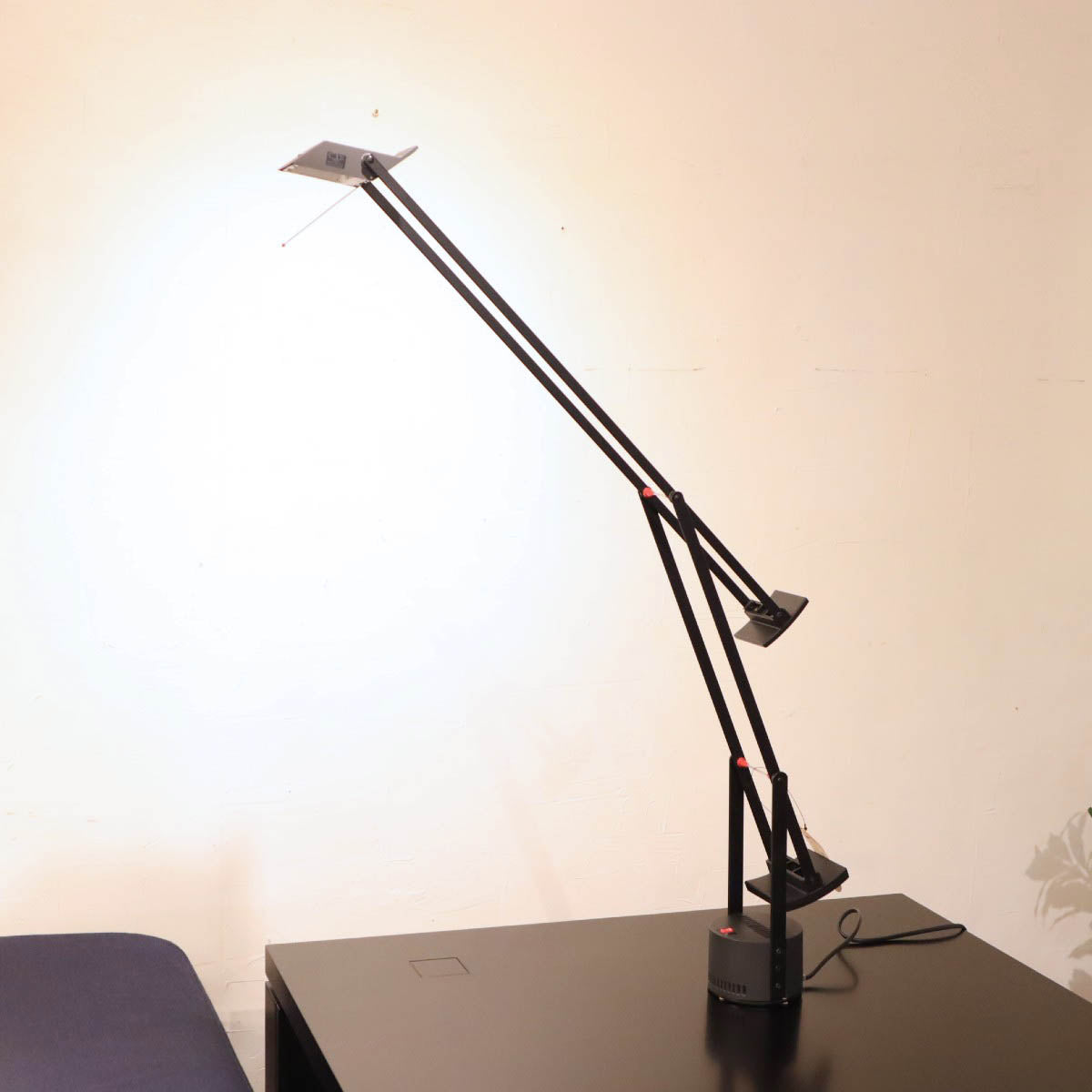 アルテミデ / Artemide ティチオ / TIZIO テーブル照明 デスクライト