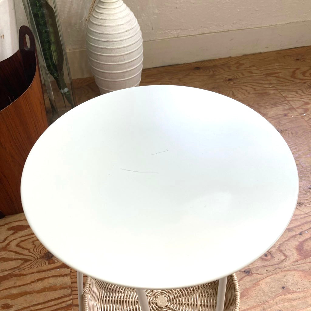 イデー / IDEE ワラビー / WALLABY サイドテーブル バスケット 白