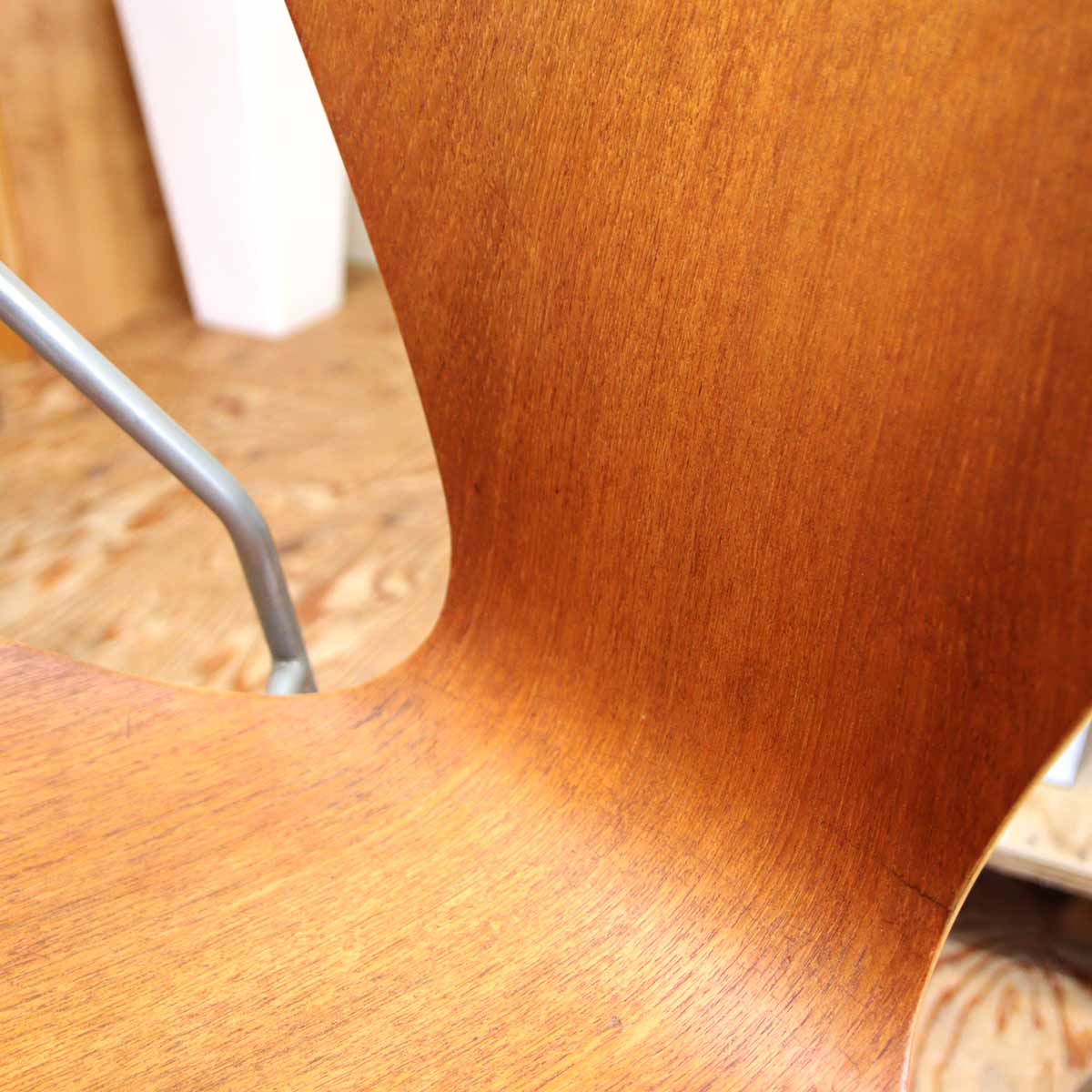 フリッツハンセン / FRITZ HANSEN セブンチェア アーム付き アルネ