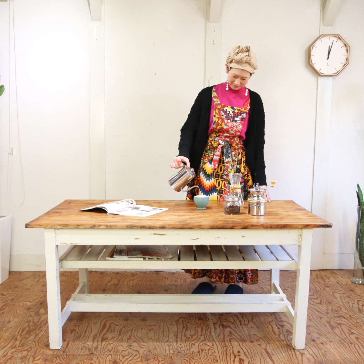 古いシャビーなワークデスク 作業台 ダイニングテーブル 無垢材