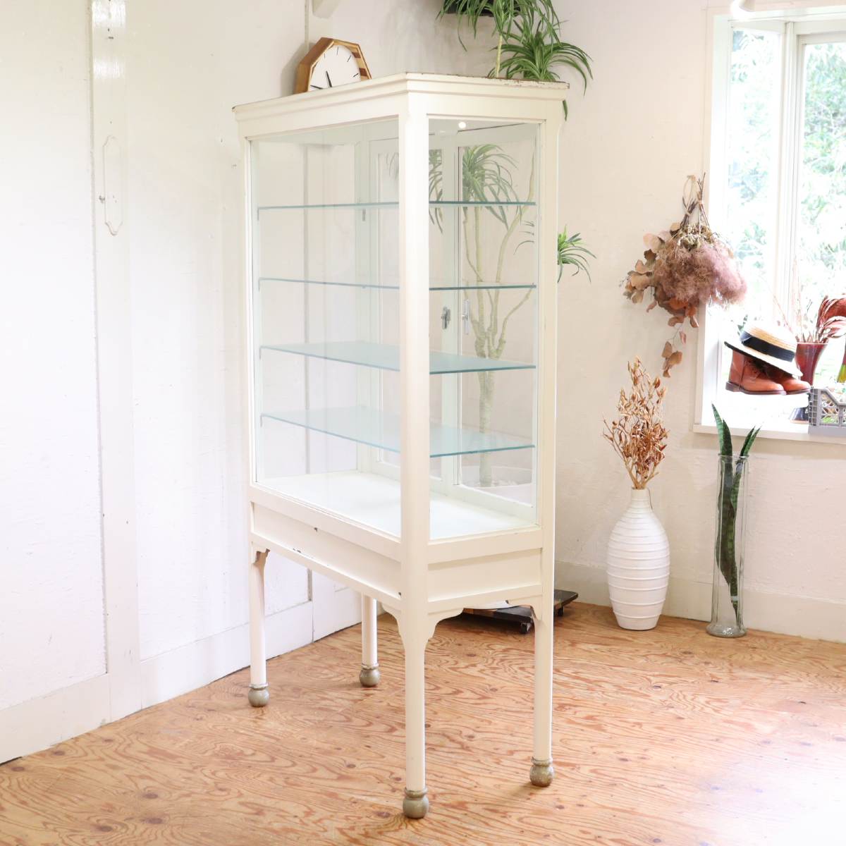 ケビント 医療棚 コレクションボード 飾り棚 キャビネット ホワイト