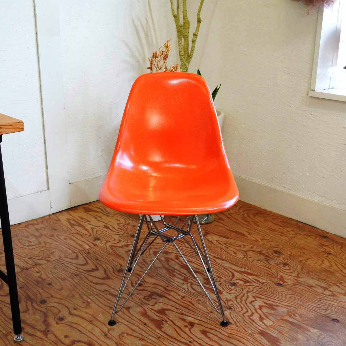 ハーマンミラー / Herman Miller サイドシェルチェア FRP オレンジ