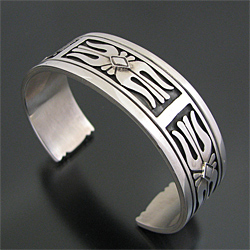 NAVAJO/ナバホ族 Leonard Nez/レオナルド・ネズ オーバーレイ バングル