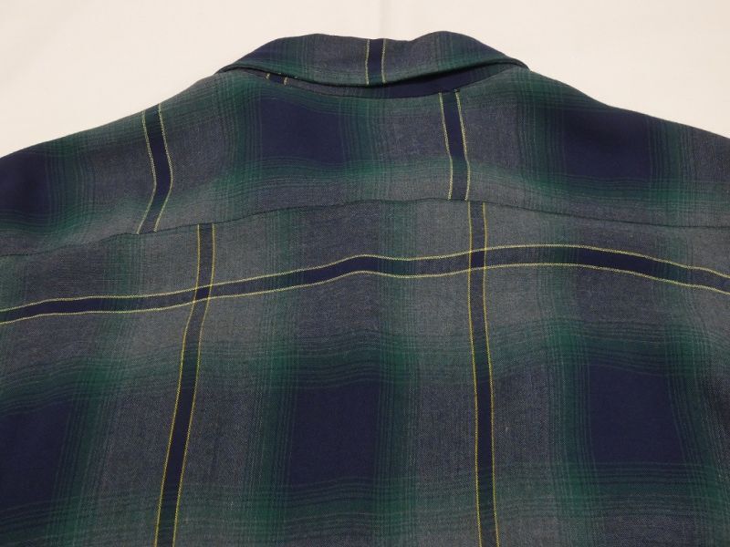 70s MONTGOMERY WARD OMBRE SHADOW PLAID CHECK RAYON BOX SHIRT - RICUR