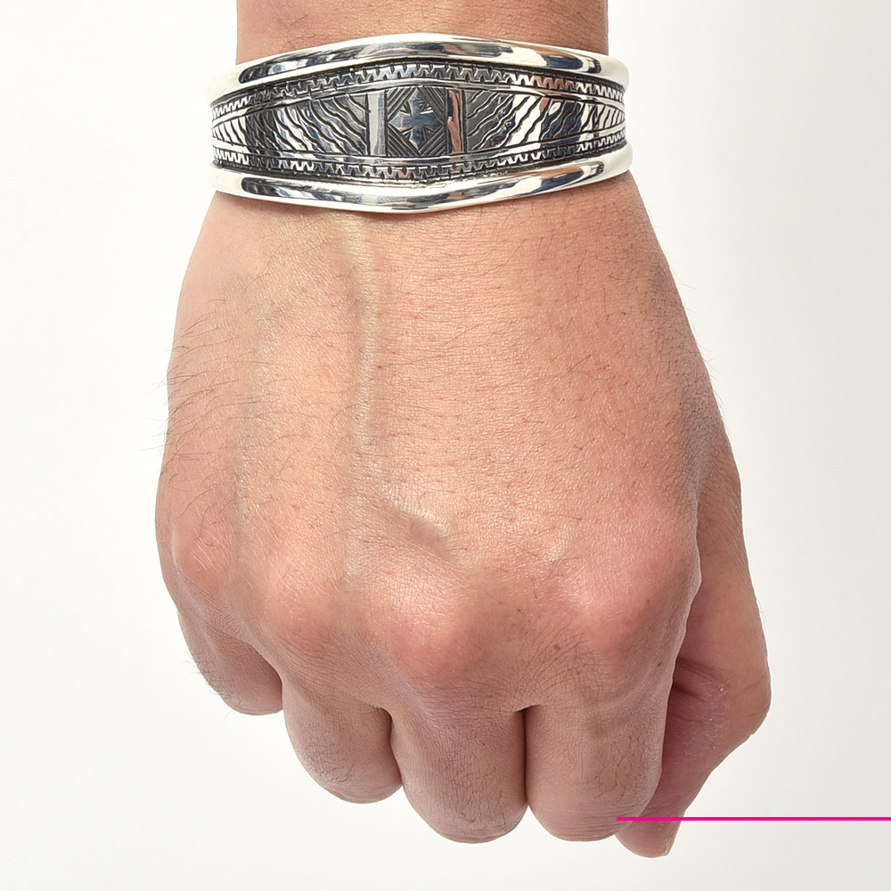 B.R.ONLINE - Style Web Magazine & Online Shop | ビー・アール