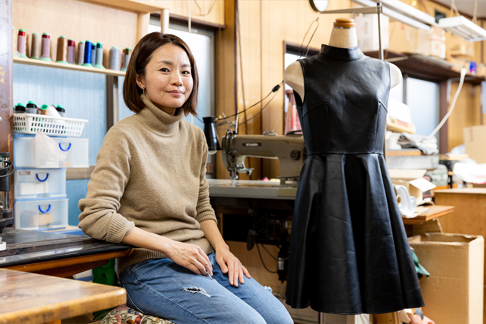 Dress Leather 島村 千佳子さん – 革 / 命