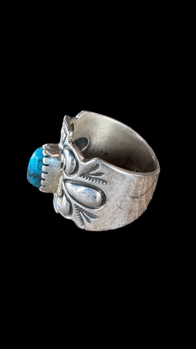 NAVAJO ナバホ族 Geneva・Ramone 貴重ビズビーターコイズ リング