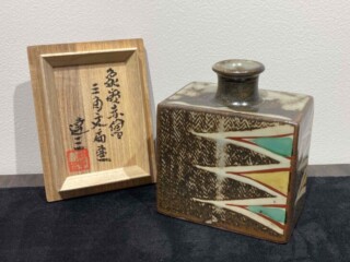 島岡 達三 作『象嵌 赤繪皿』 買取価格相場｜骨董品買取 緑和堂