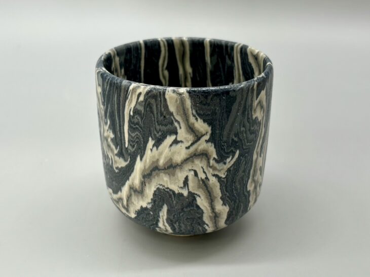 松井康陽 作『練上 湯呑』 ｜骨董品買取 緑和堂