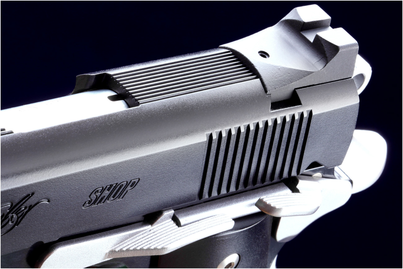 スタローン仕様のキンバーカスタム「WA ゴールドコンバットII《エクス