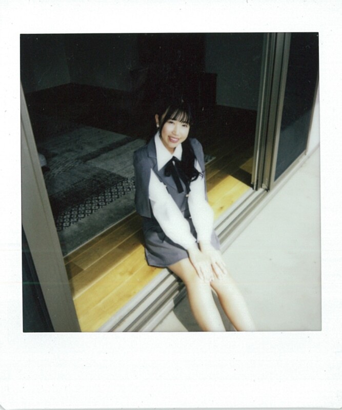 菅沼菜々、“初の写真集”が発売！限定チェキが当たる（ワッグルONLINE