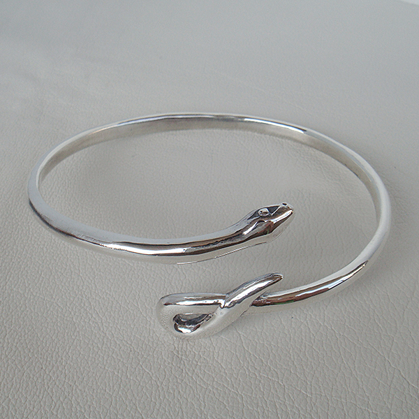 ヘビバングル－蛇（へび）モチーフ 十二支（干支）「巳」 silver925