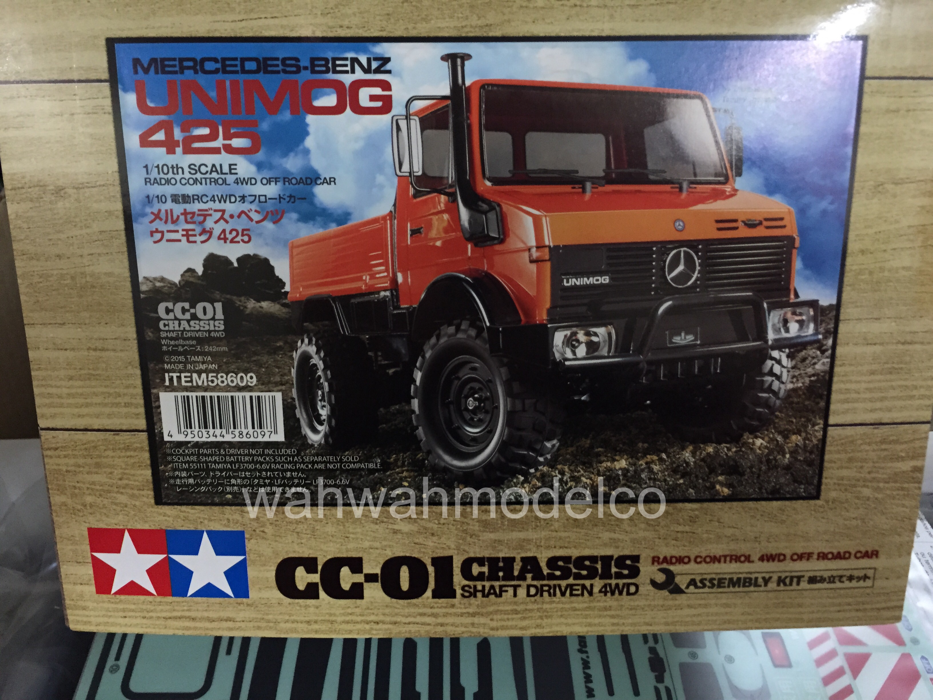 tamiya-58609-110-rc-mercedes-benz-unimog-425-cc01/