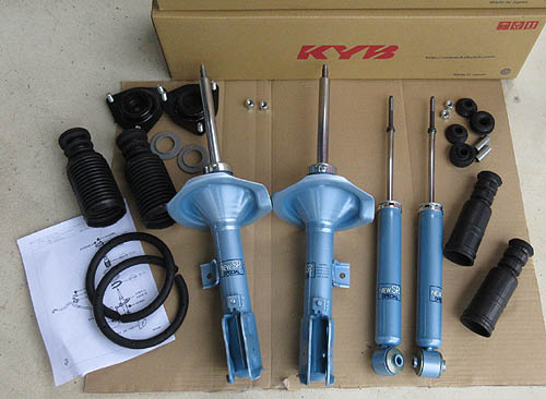 デリカD:5 足回り交換参考ページ