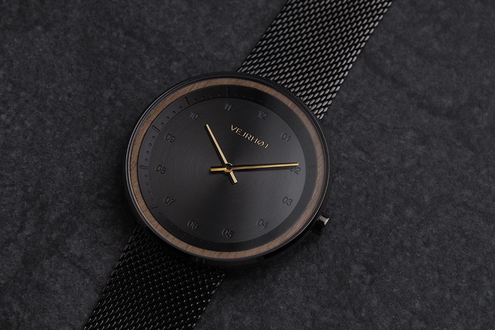 Black and Gold ブラック＆ゴールド ウォッチ / VEJRHØJ ヴェアホイ