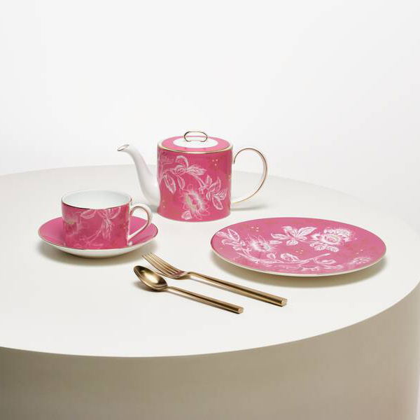 ワンダーラスト トンキン プレート20㎝ ピンク|WEDGWOOD公式オンライン