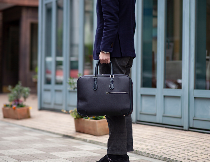 Wマチブリーフケース・WEBBER（ウェーバー）についてのお話