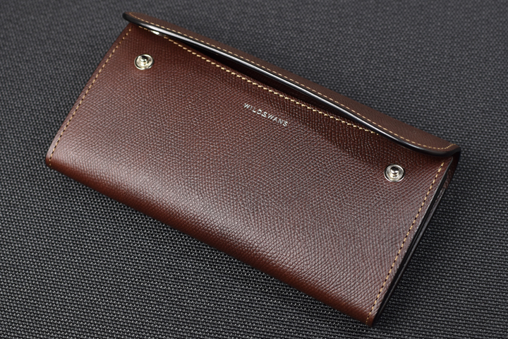 直営店限定・型押しミネルバリスシオ製革小物シリーズについてのお話