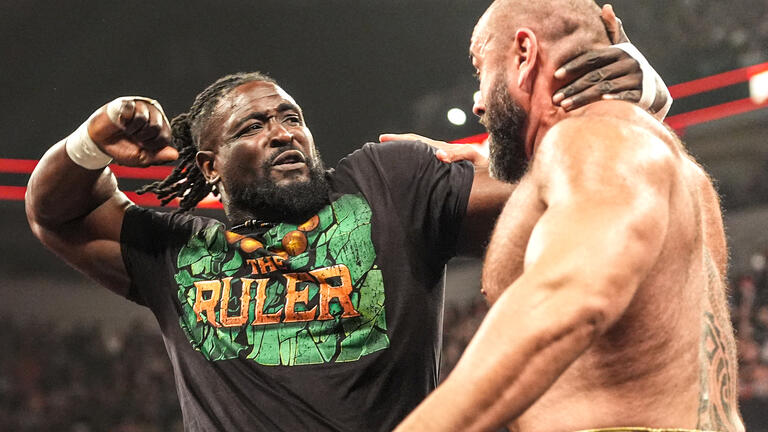 Sasha Banks def. WWE Women's Tag Team Champion Nikki Cross | WWE