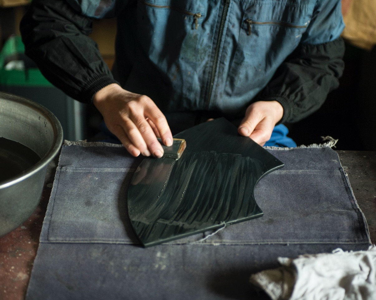 工程とお手入れ | 東北工芸製作所 「玉虫塗総本舗」