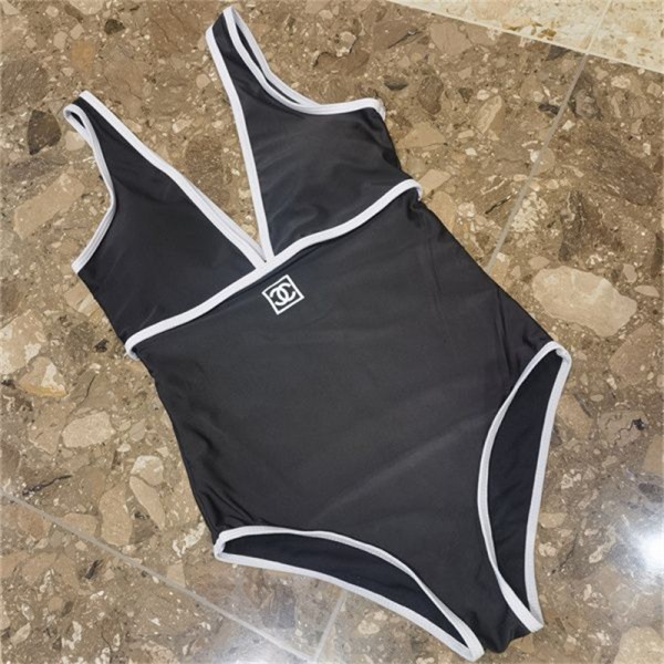 Chanel水着シャネル三角ビキニ ブランド スイムウェア ビーチグッズ