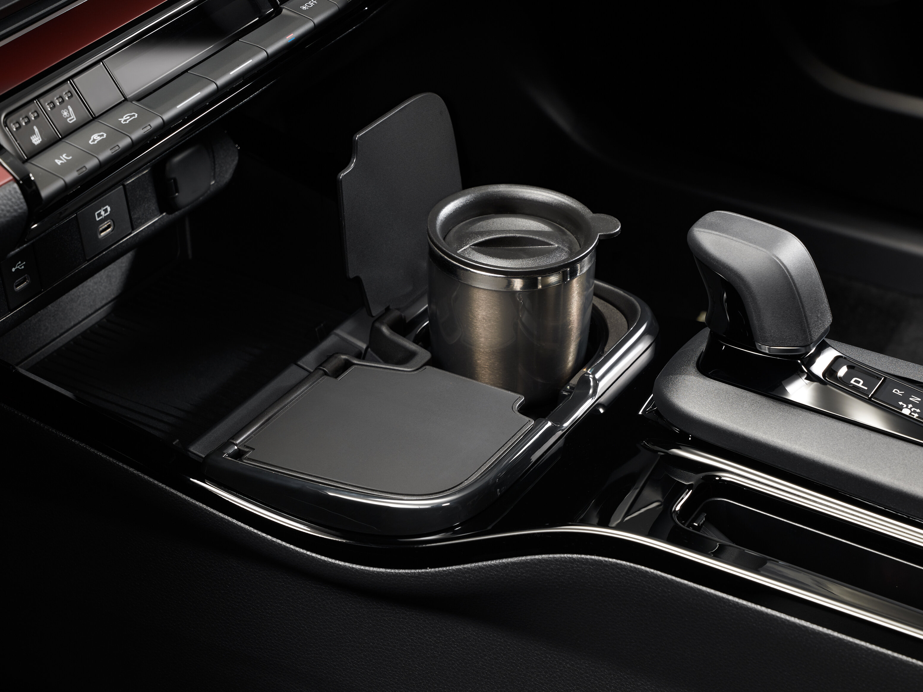 センターコンソールトレイ|TZ商品|トヨタモビリティパーツ株式会社