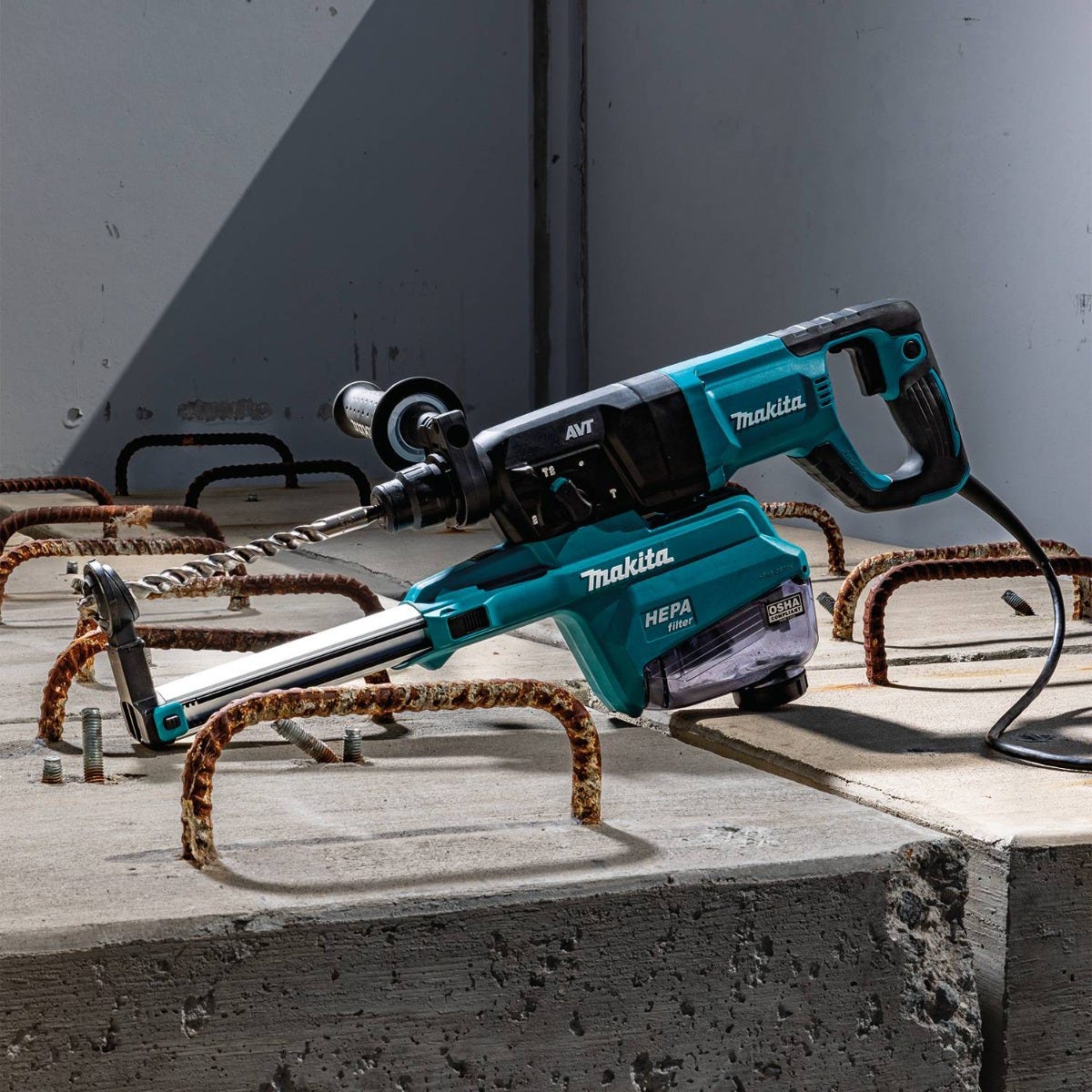 Makita HR2663 Corded 1