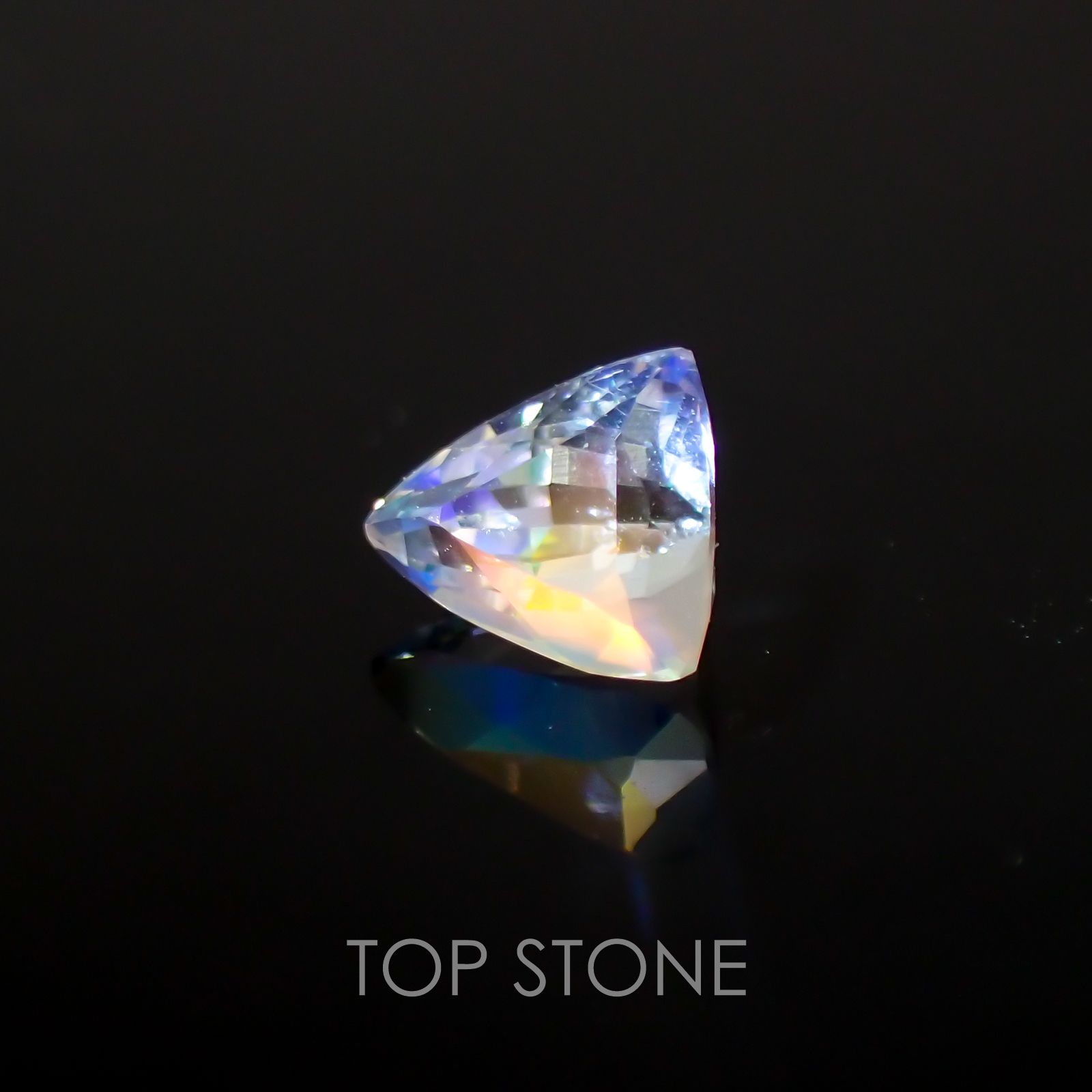 レインボームーンストーン(アンデシンラブラドライト) マダガスカル産