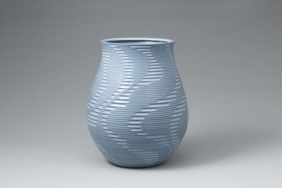 人間国宝中島宏追悼展 「中島ブルー 雨過天晴」が陽光美術館にて開催