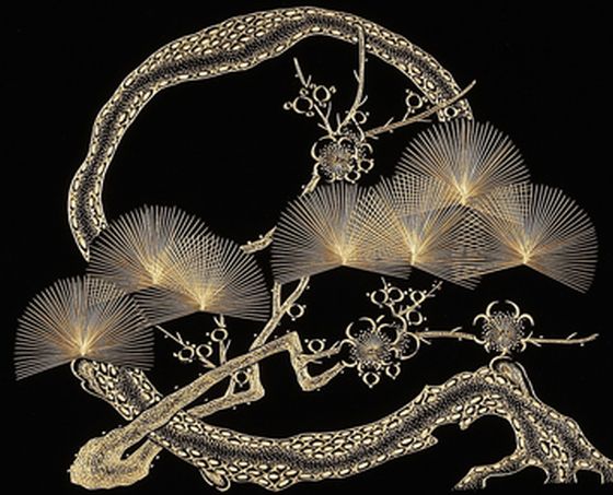 漆額 だるま松竹梅沈金はおめでたい松竹梅をダルマの形に沈金した漆額