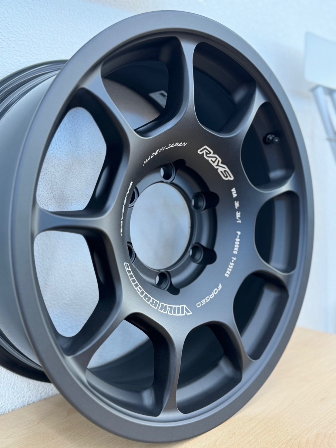 即取付けOK！】レイズ ボルクレーシング ZE40X ブラストブラック2(BT