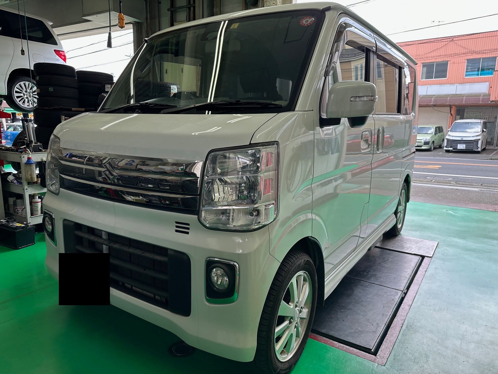 スズキ エブリイワゴン（DA17W） ローダウン＆タイヤホイール 取付