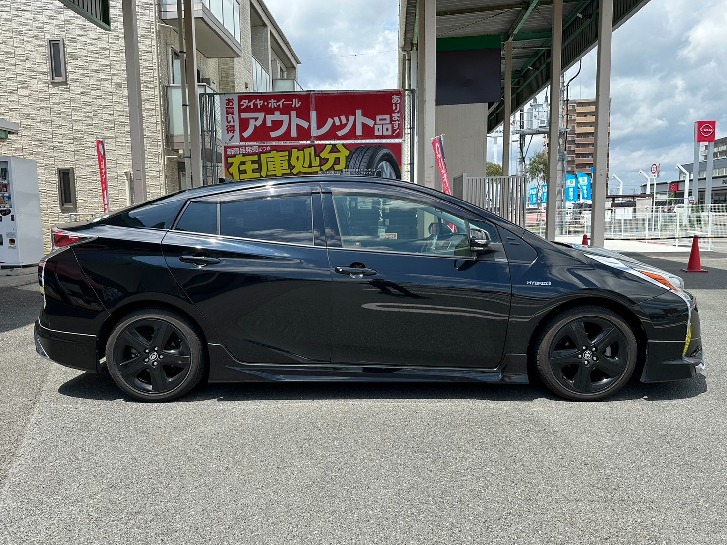 50プリウスにテイン車高調(FLEX-Z)、ホイール(シュタイナーFTX)を装着
