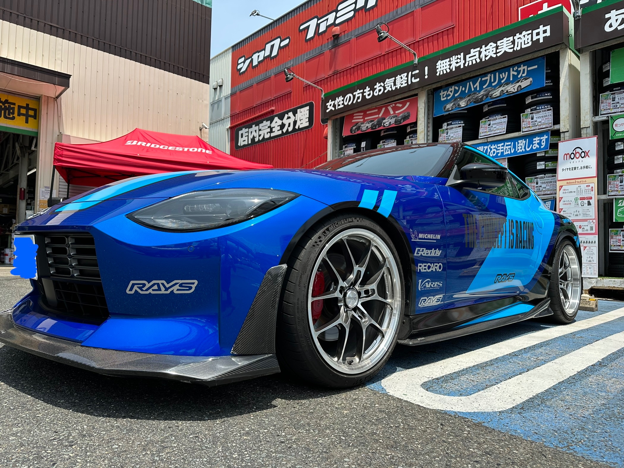 RAYS】新型フェアレディZ RZ34 デモカー来店！！ | 店舗おススメ情報