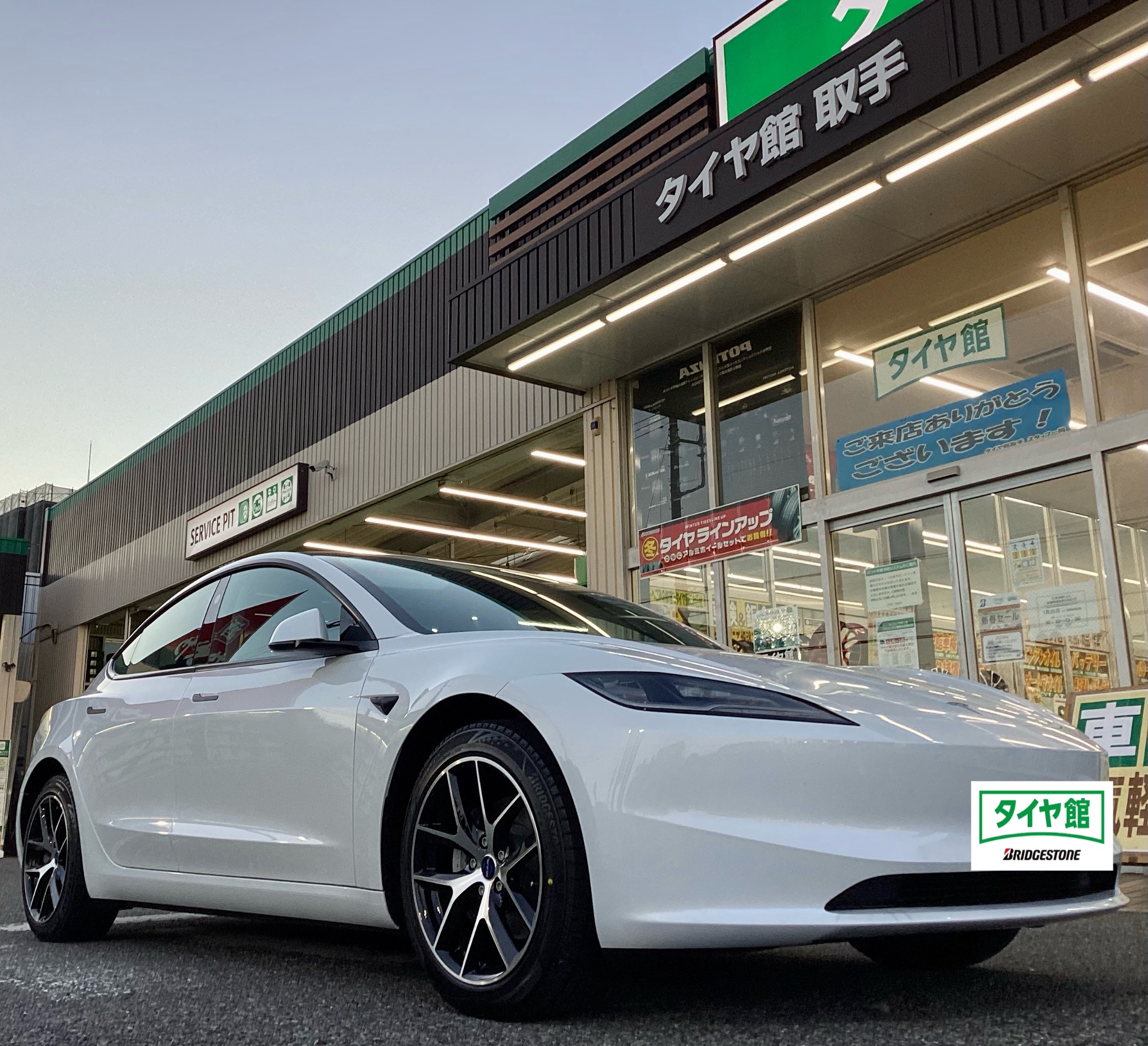 テスラ モデル3 スタッドレスタイヤ＆アルミホイールセット取付け