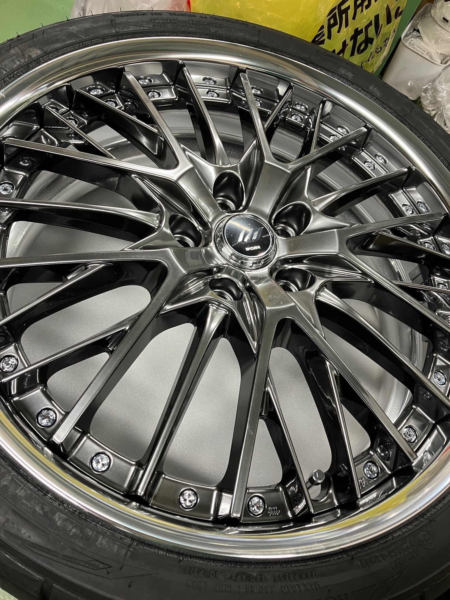 日産C27セレナにWORK2ピース19インチホイール装着！！【ワーク